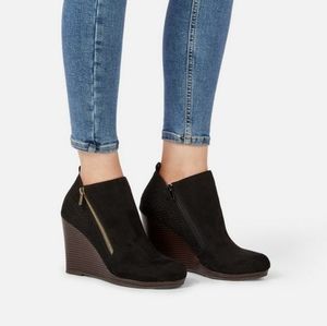 NEW! Wedges Zipper Booties in Black JustFab Sedona